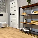 Modern & Private Garden In - Fully Renovated 2025 וילה *
