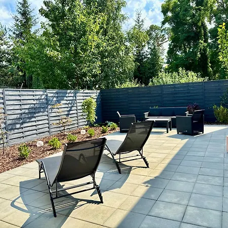 Nowoczesny Dom Z Ogrodem W Warszawie 'nowy Obiekt'