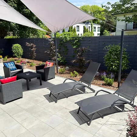 Modern & Private Garden In - Fully Renovated 2025 Villa
