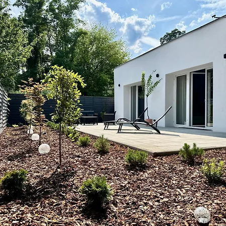 Nowoczesny Dom Z Ogrodem W Warszawie 'nowy Obiekt' Villa Varsovie