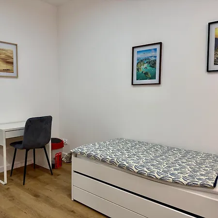 Villa Nowoczesny Dom Z Ogrodem W Warszawie 'nowy Obiekt' *