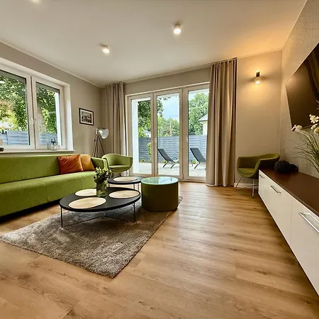 Villa Nowoczesny Dom Z Ogrodem W Warszawie 'nowy Obiekt'